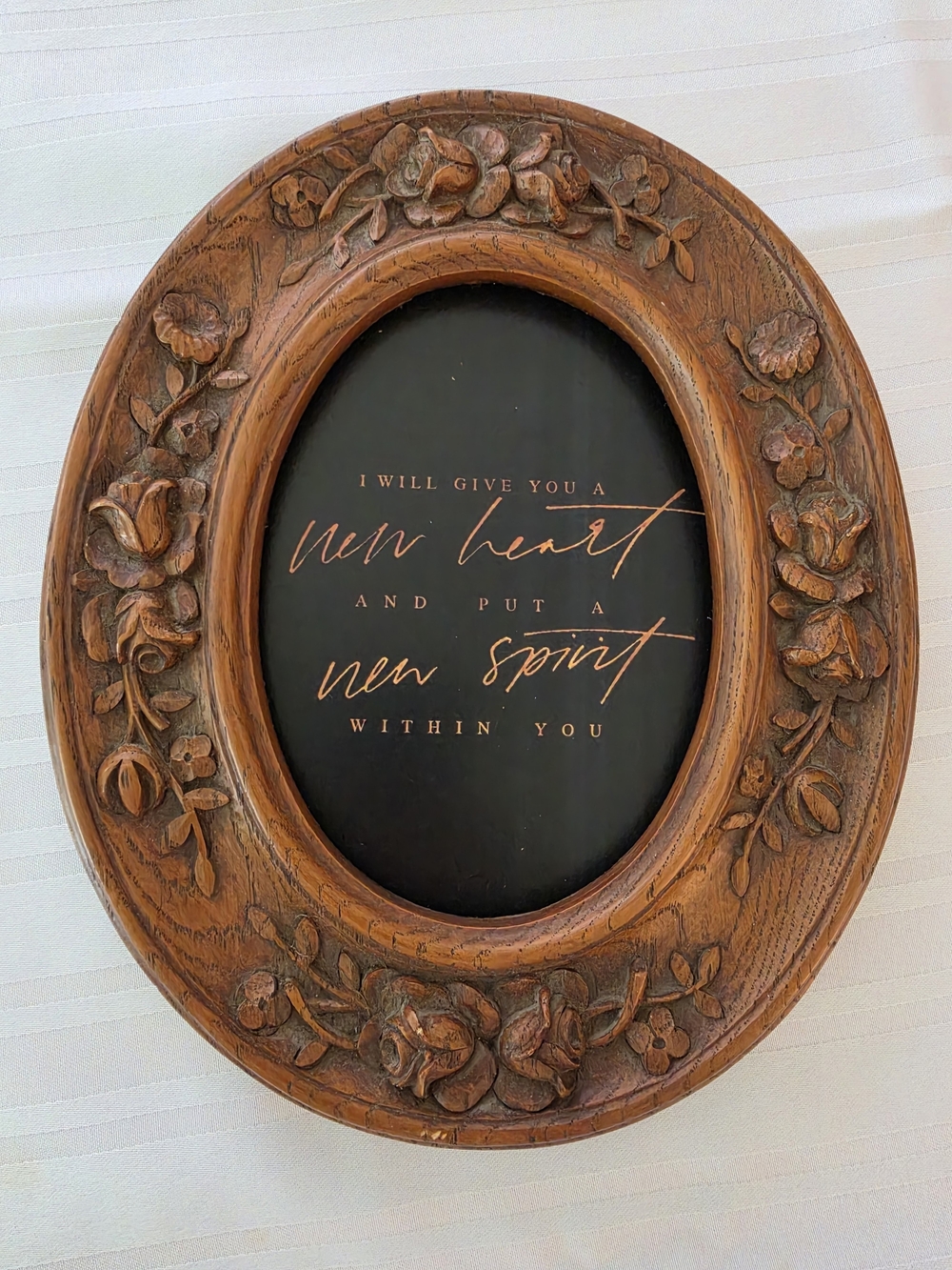 Print Bible verse Ezekiel 36:26 Hand-carved wood with a natural honey finish - Picture 3 of 7